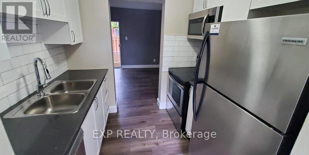 24 - 33 Berkley Drive Property Photo 4