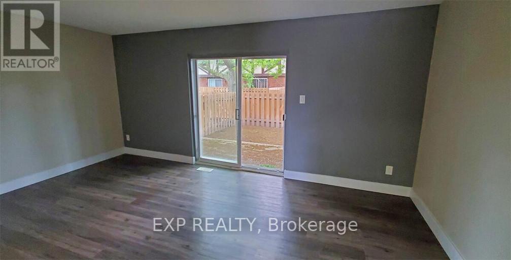 24 - 33 Berkley Drive Property Photo 5