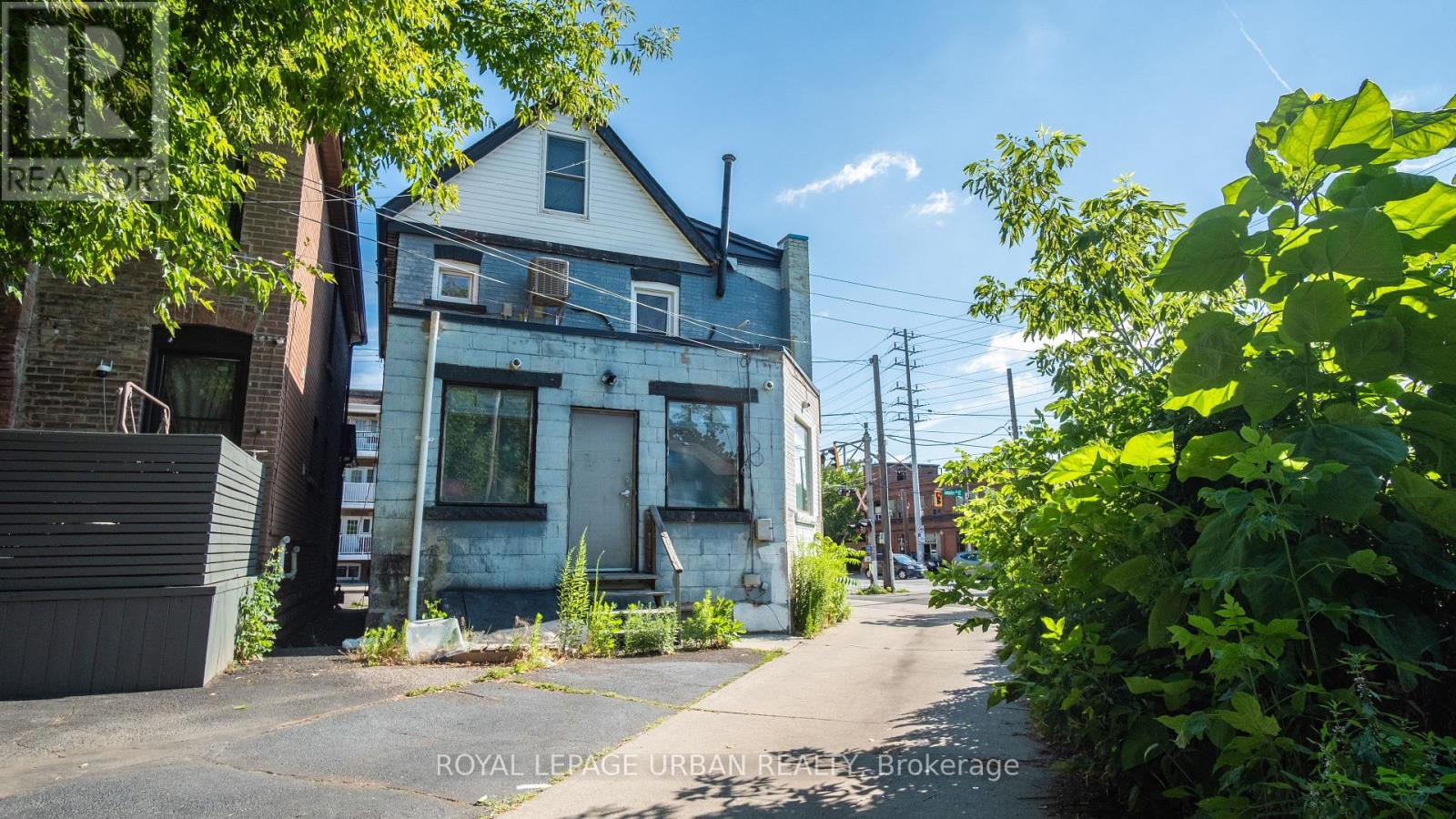 976 Main Street Property Photo 26