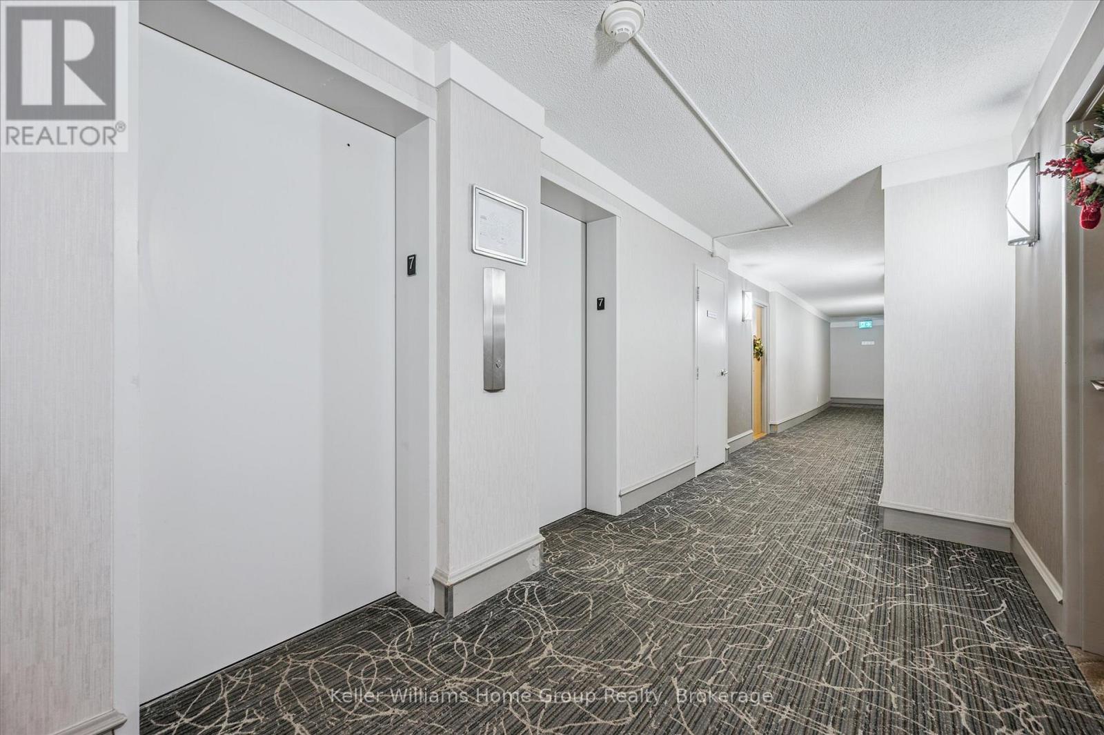 702 - 23 Woodlawn Road E Property Photo 6