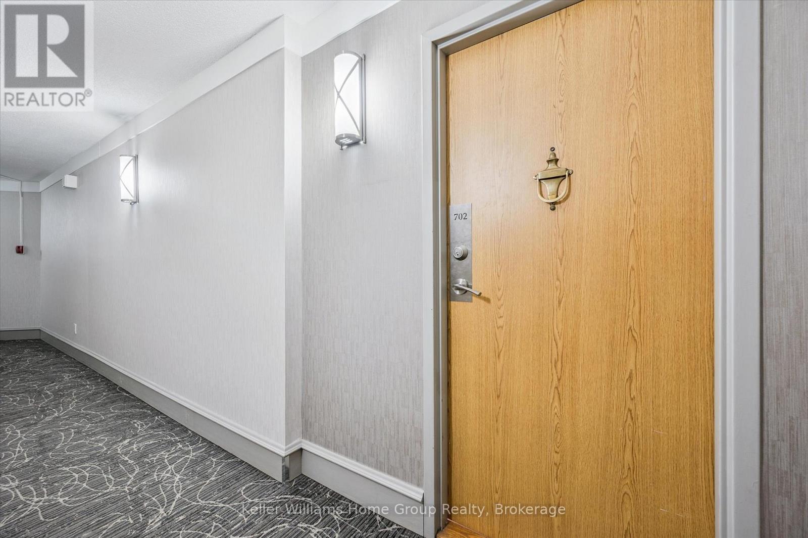 702 - 23 Woodlawn Road E Property Photo 7