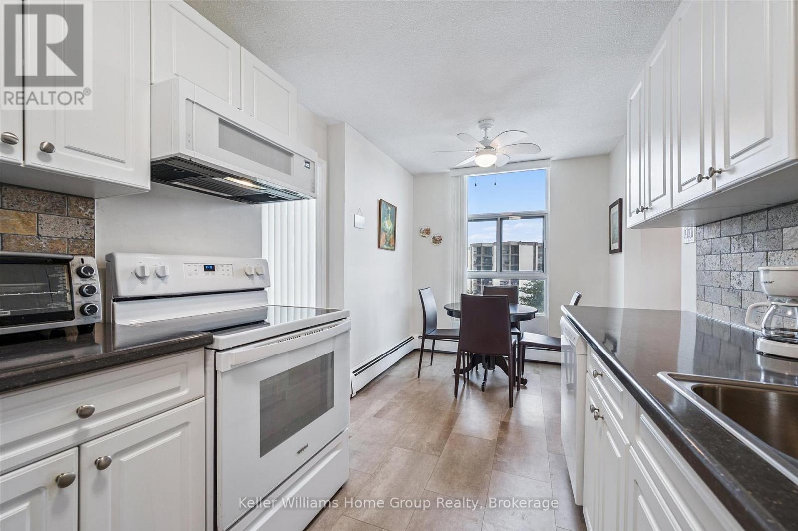 702 - 23 Woodlawn Road E Property Photo 11