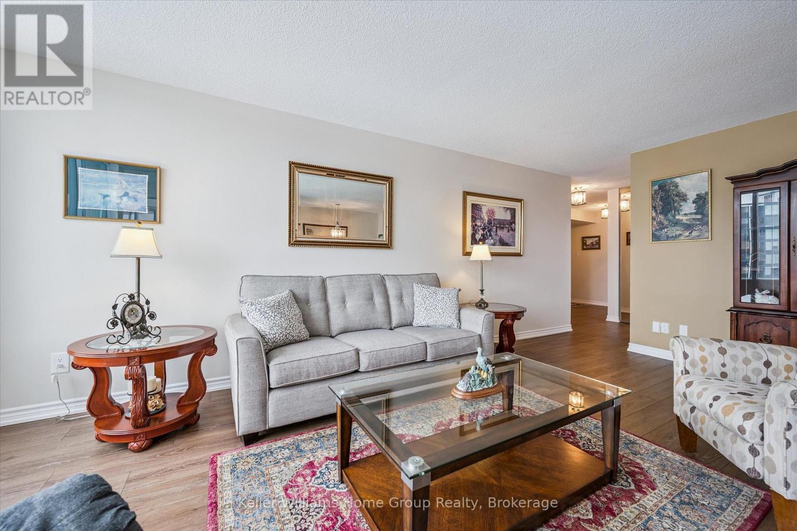 702 - 23 Woodlawn Road E Property Photo 16