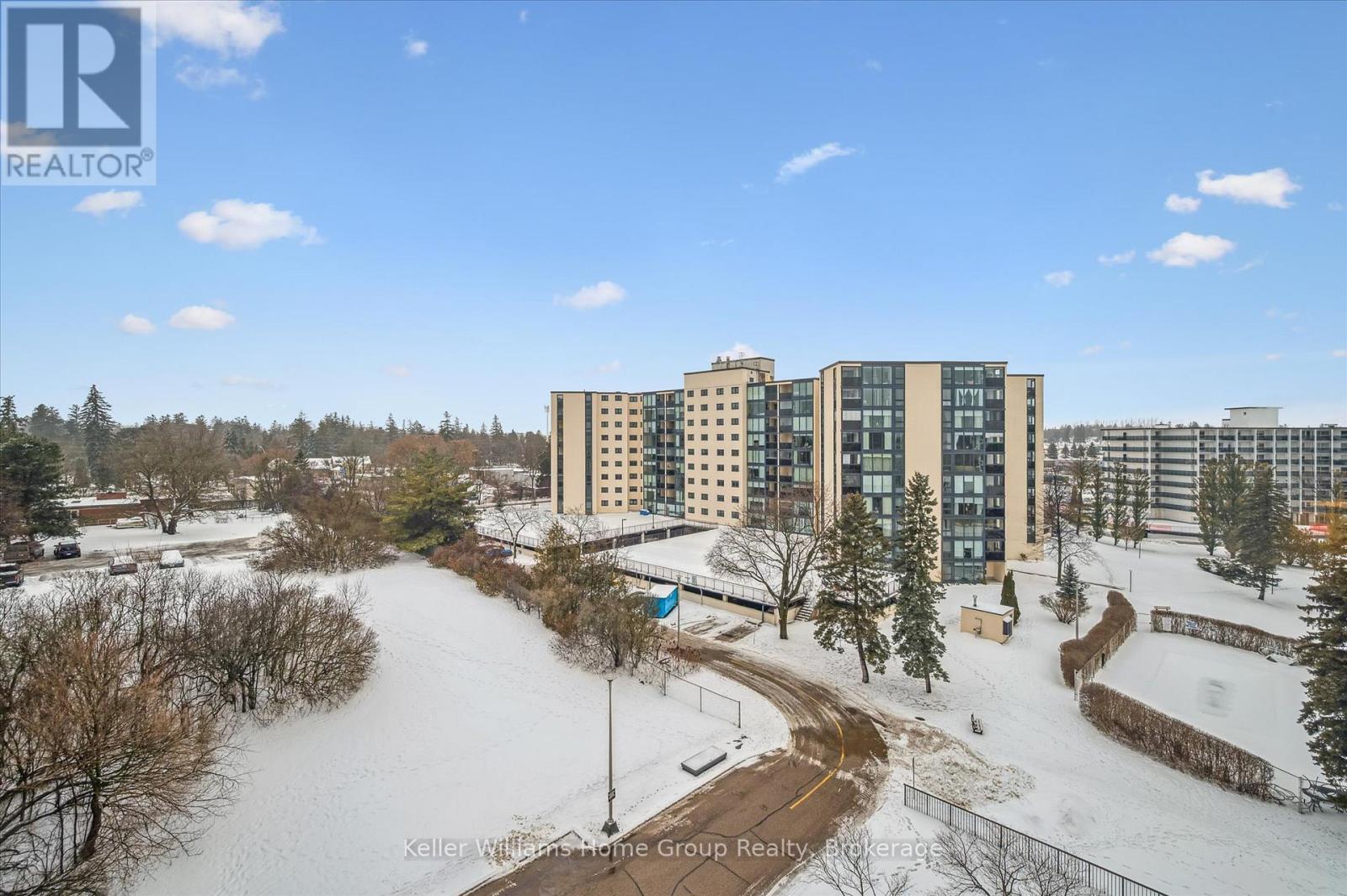 702 - 23 Woodlawn Road E Property Photo 20