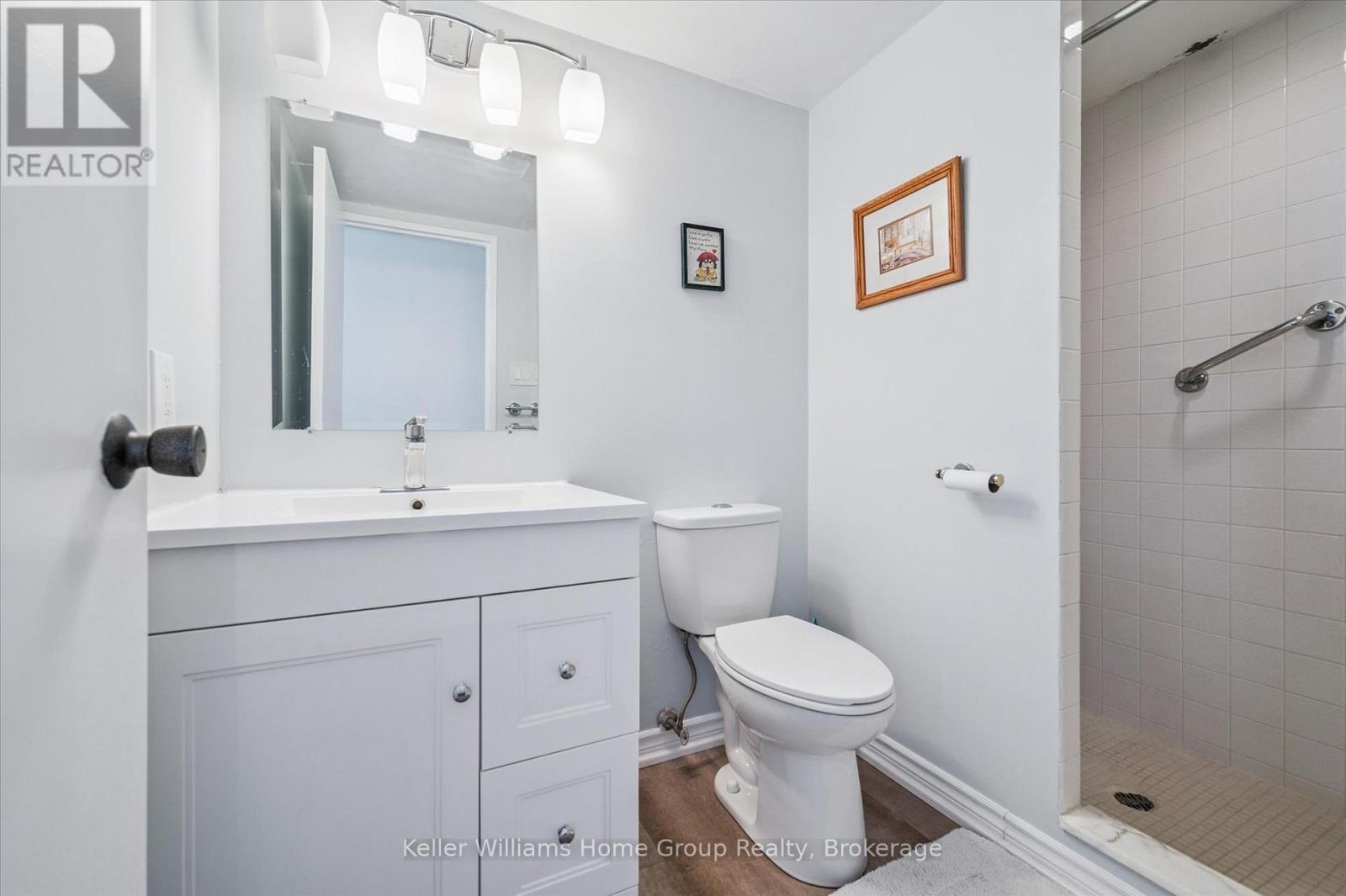 702 - 23 Woodlawn Road E Property Photo 30