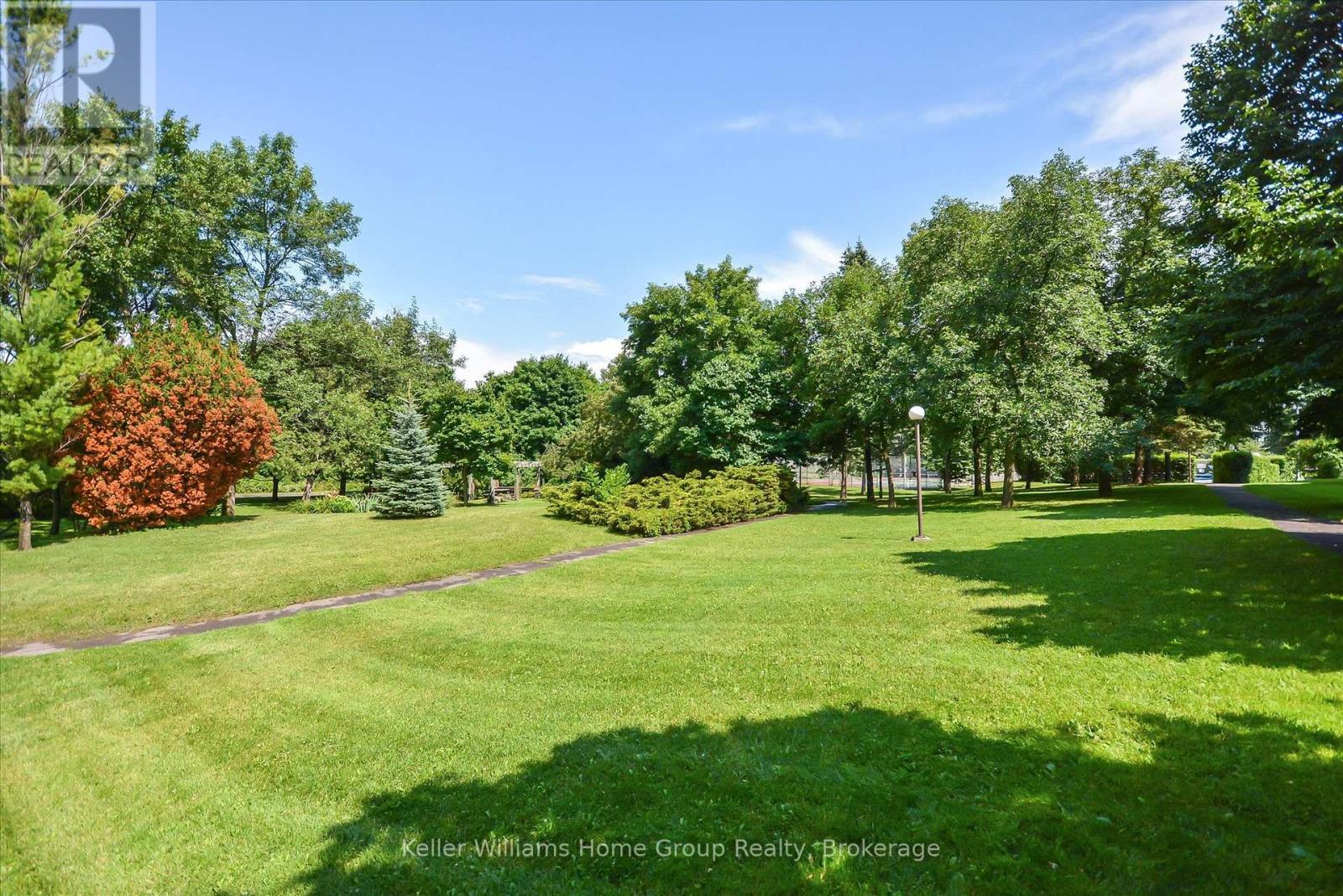 702 - 23 Woodlawn Road E Property Photo 33