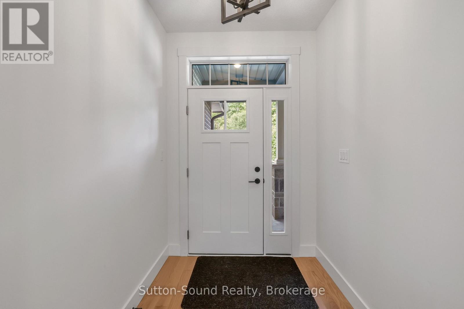 335 6th Avenue W Property Photo 8