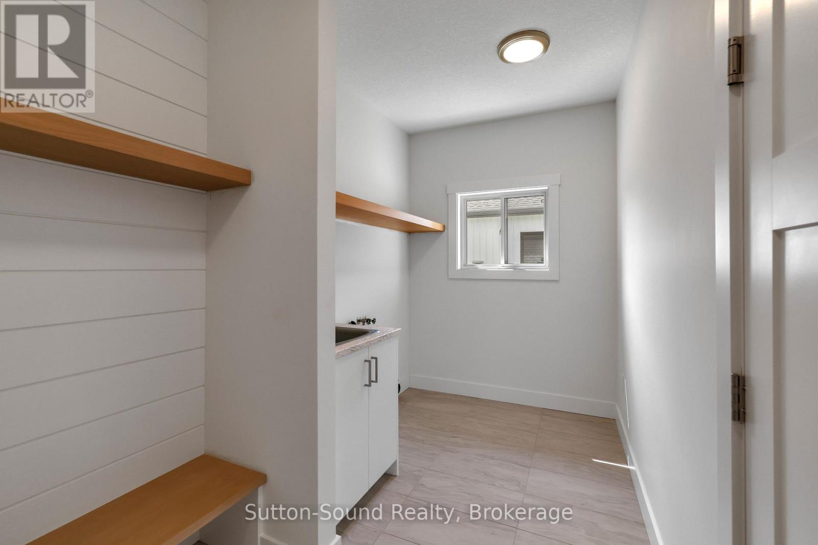 335 6th Avenue W Property Photo 33