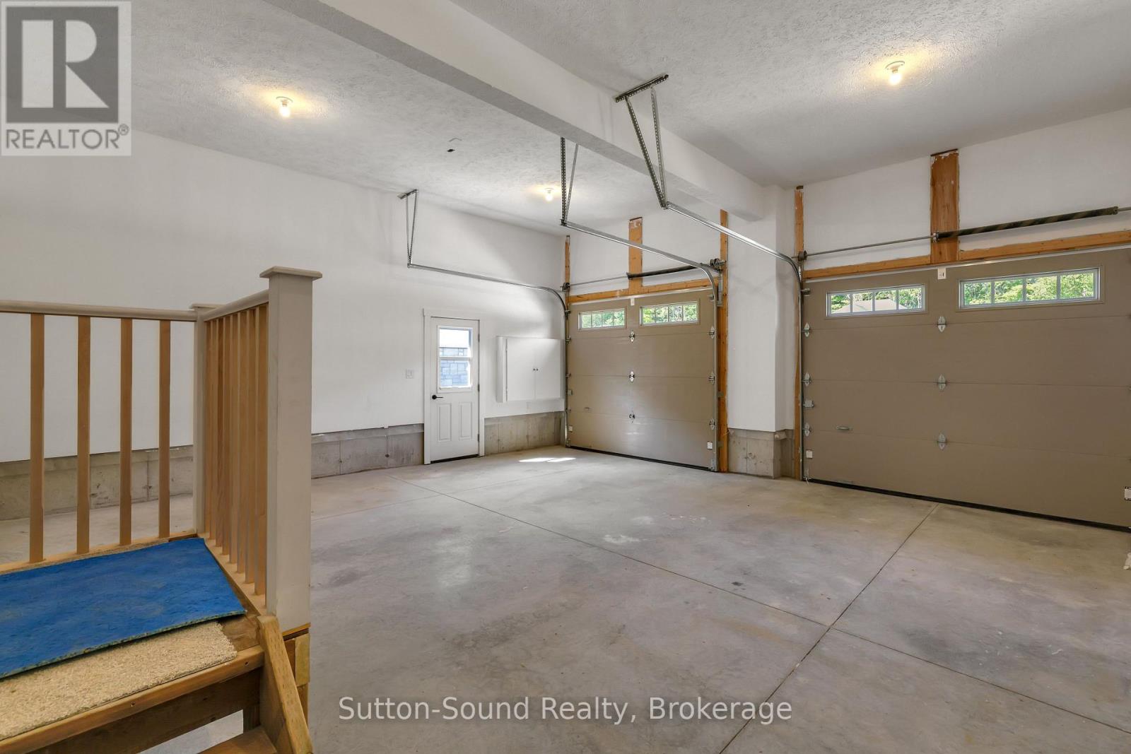 335 6th Avenue W Property Photo 34