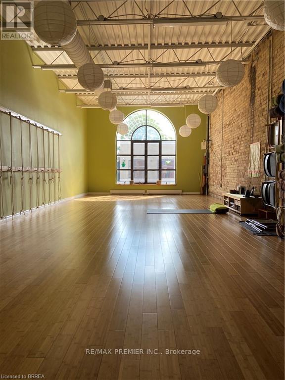 44 Market Street Property Photo 2