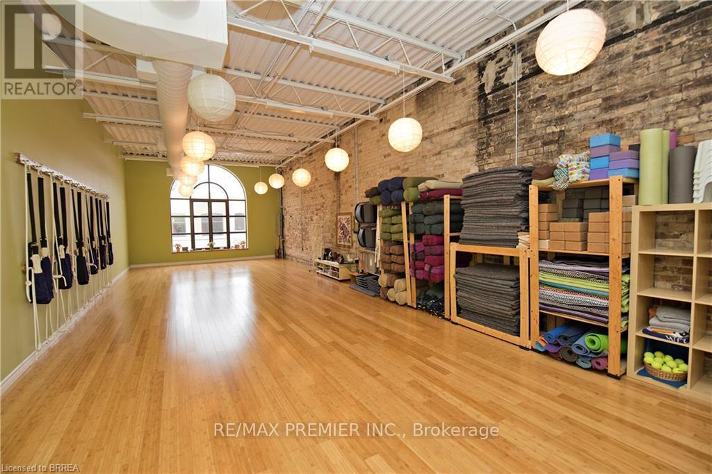 44 Market Street Property Photo 3