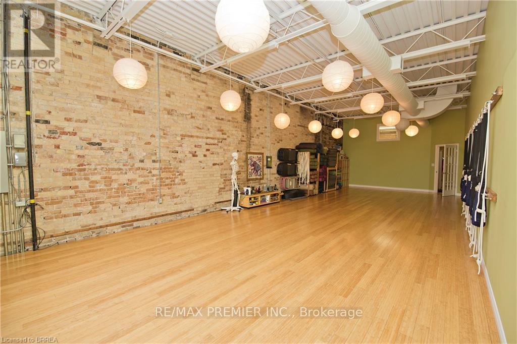 44 Market Street Property Photo 4