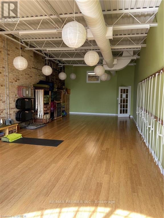 44 Market Street Property Photo 8