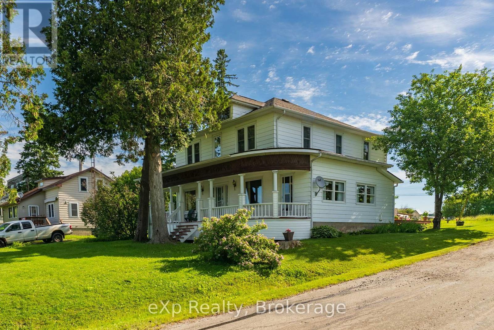 2 Henry Street Property Photo 4