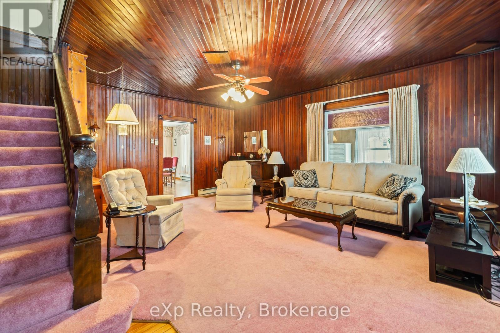 2 Henry Street Property Photo 19