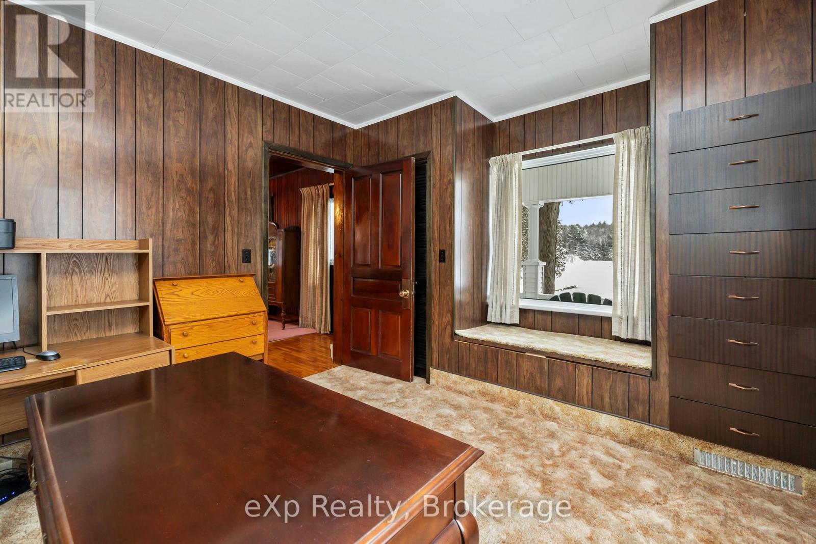 2 Henry Street Property Photo 21