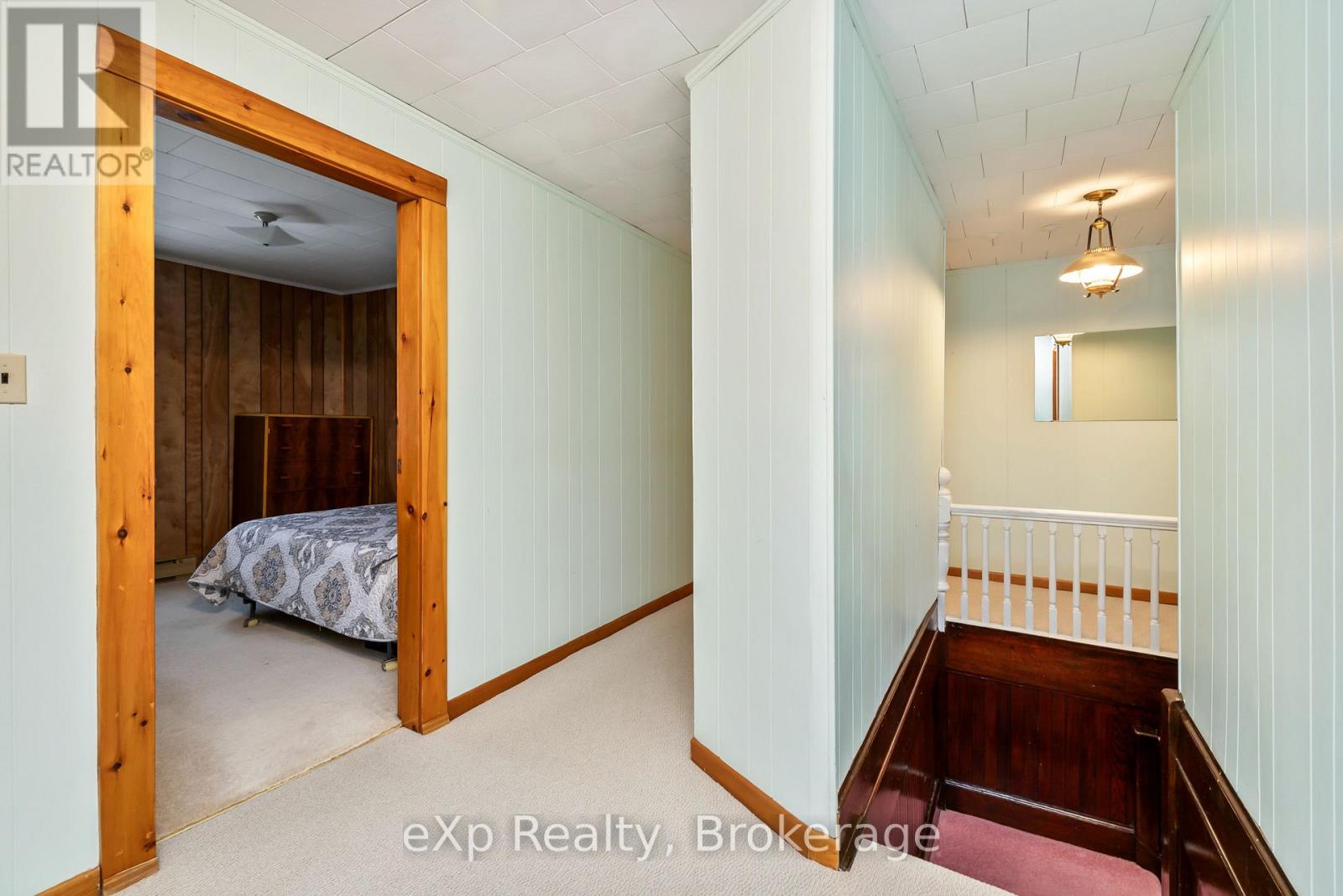 2 Henry Street Property Photo 24