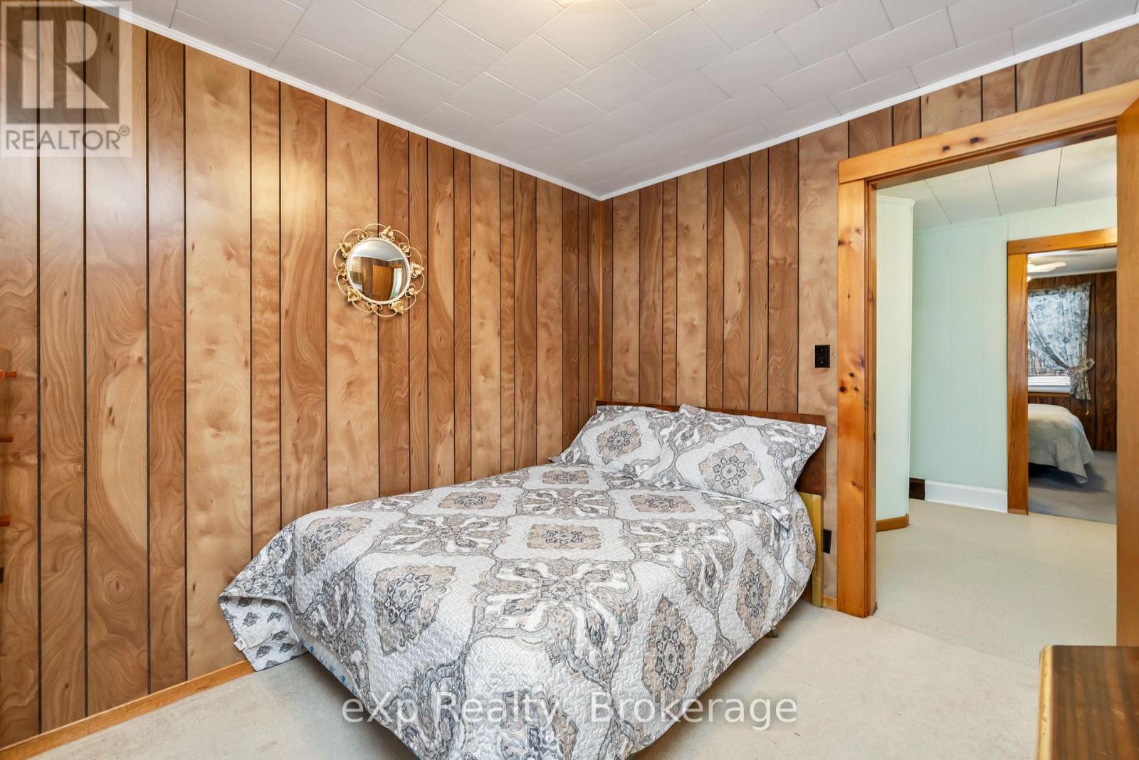 2 Henry Street Property Photo 26