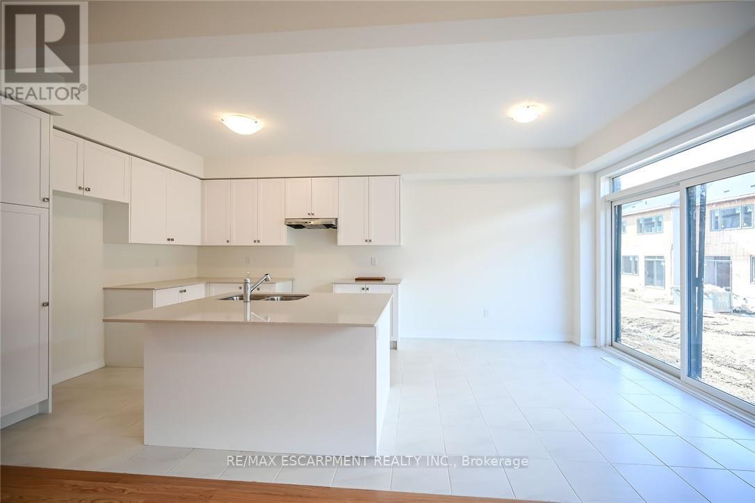 377 Provident Way Property Photo 7