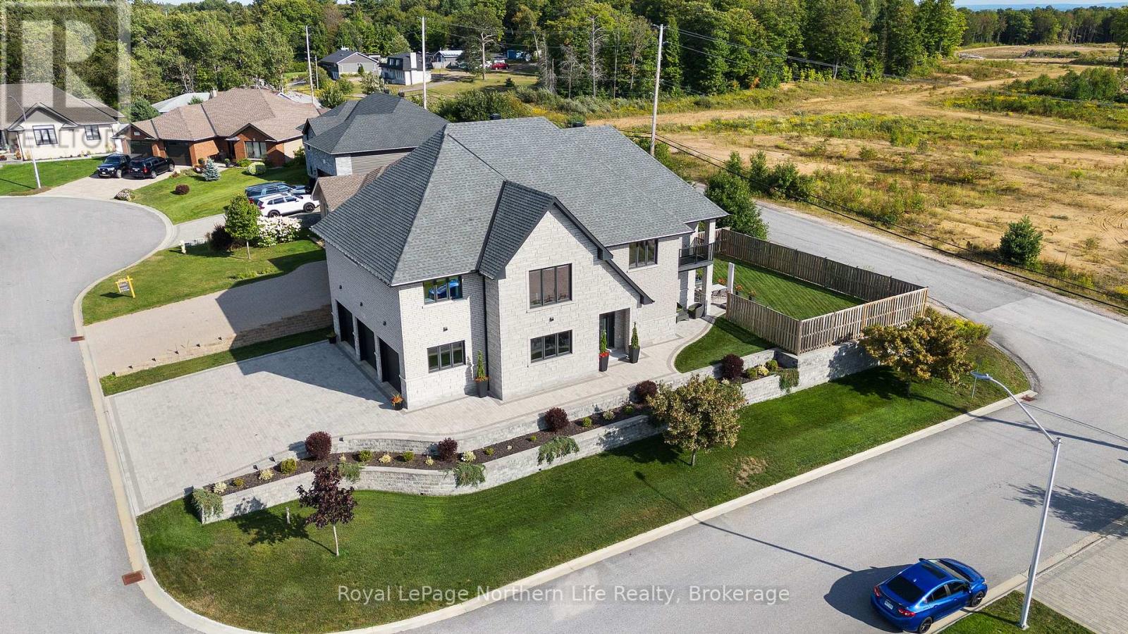 5 Zephyr Heights Property Photo 1