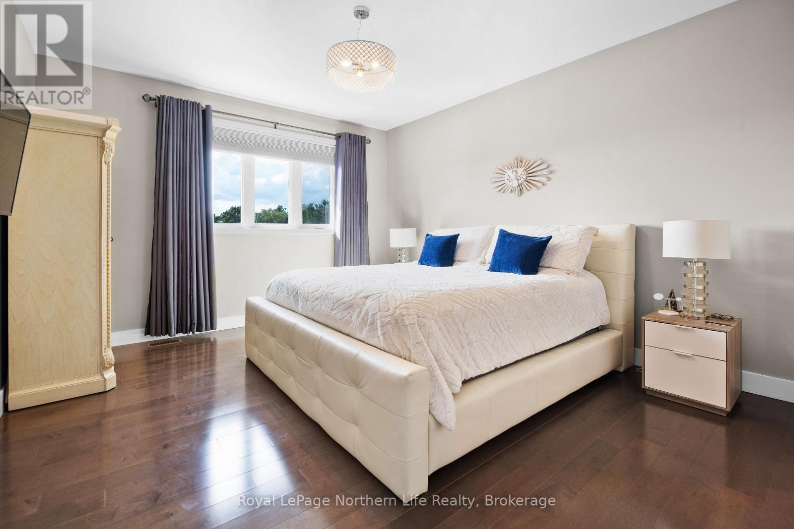 5 Zephyr Heights Property Photo 28