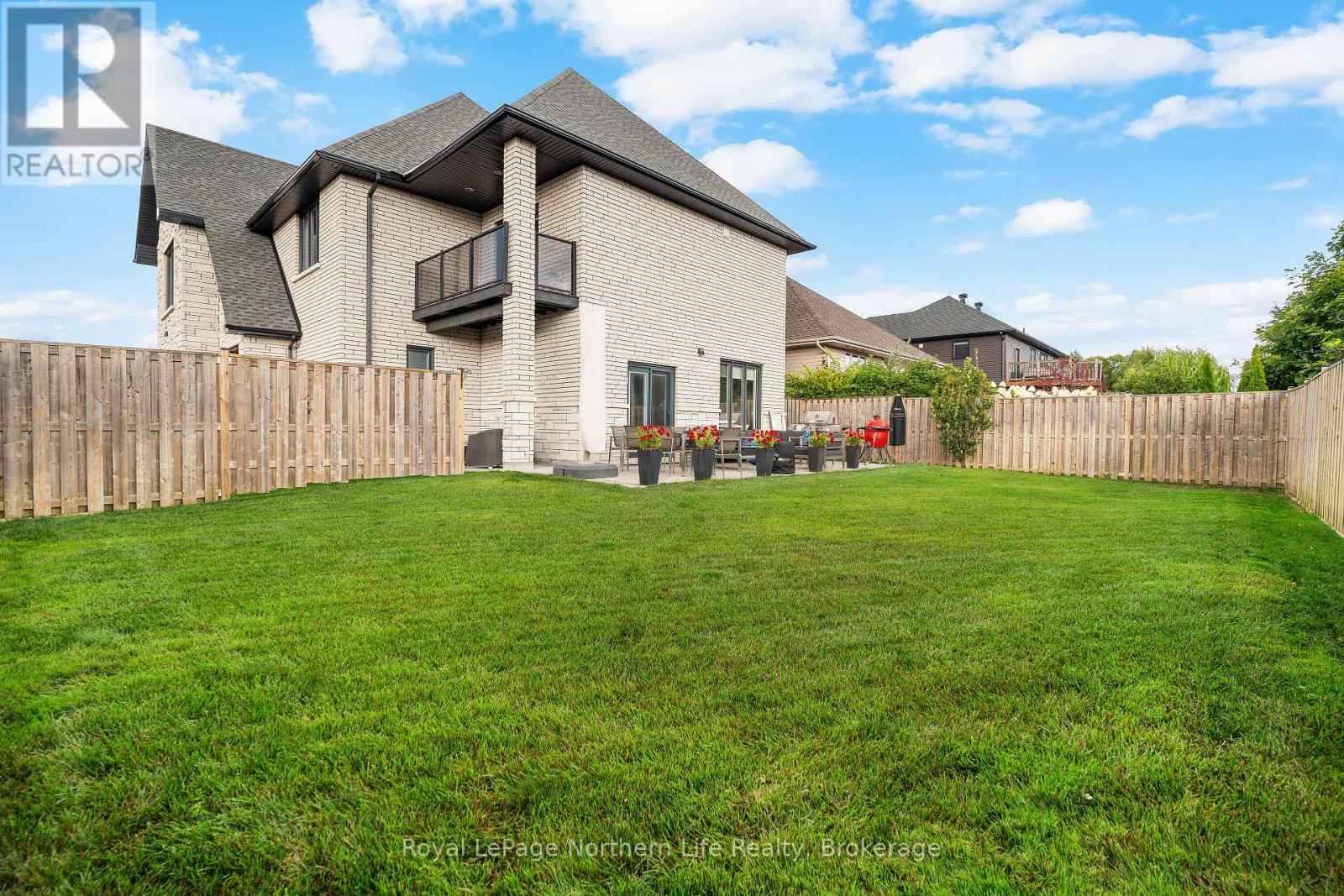 5 Zephyr Heights Property Photo 44