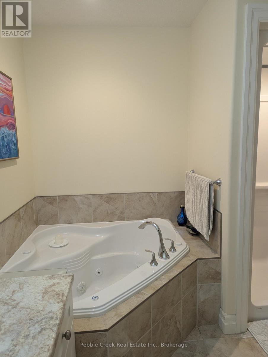 16 - 27 Fairhaven Lane Property Photo 16