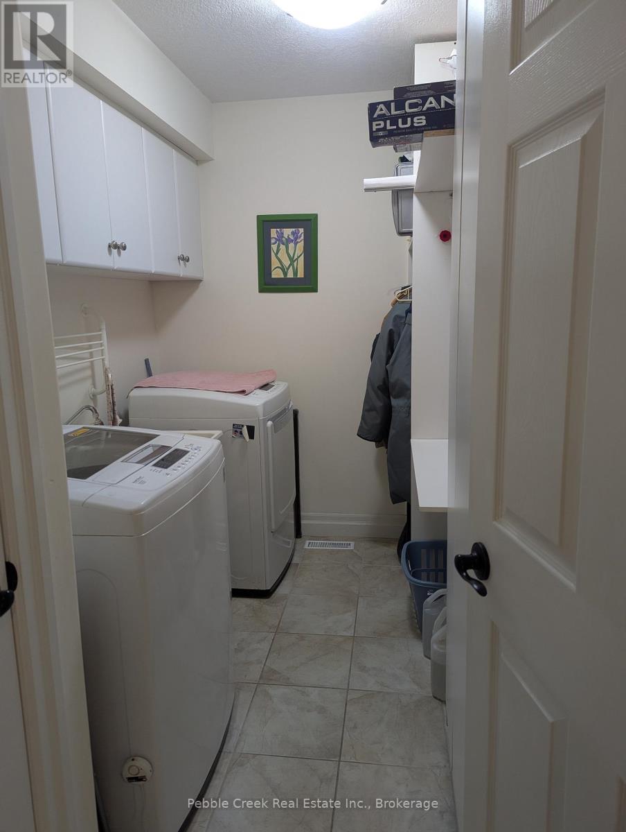 16 - 27 Fairhaven Lane Property Photo 20