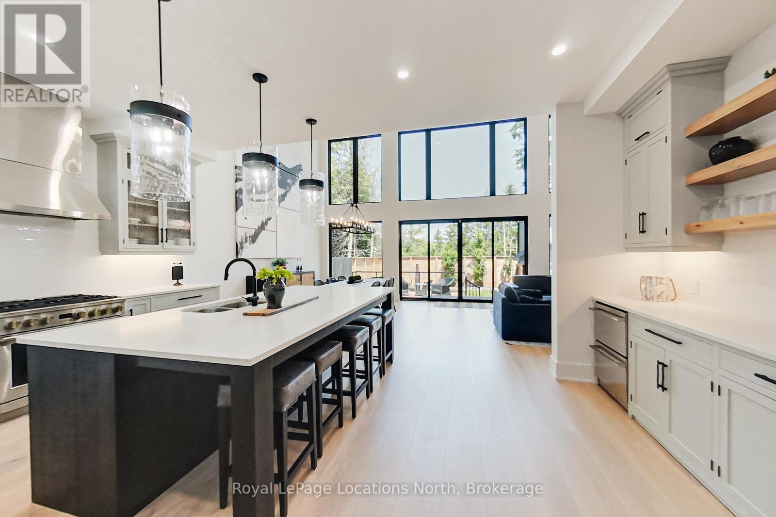 74 Arthur Street E Property Photo 7
