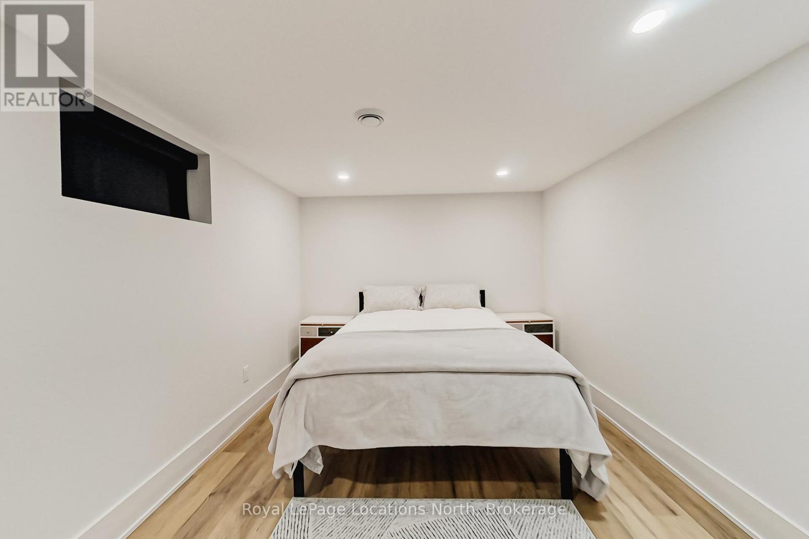 74 Arthur Street E Property Photo 30