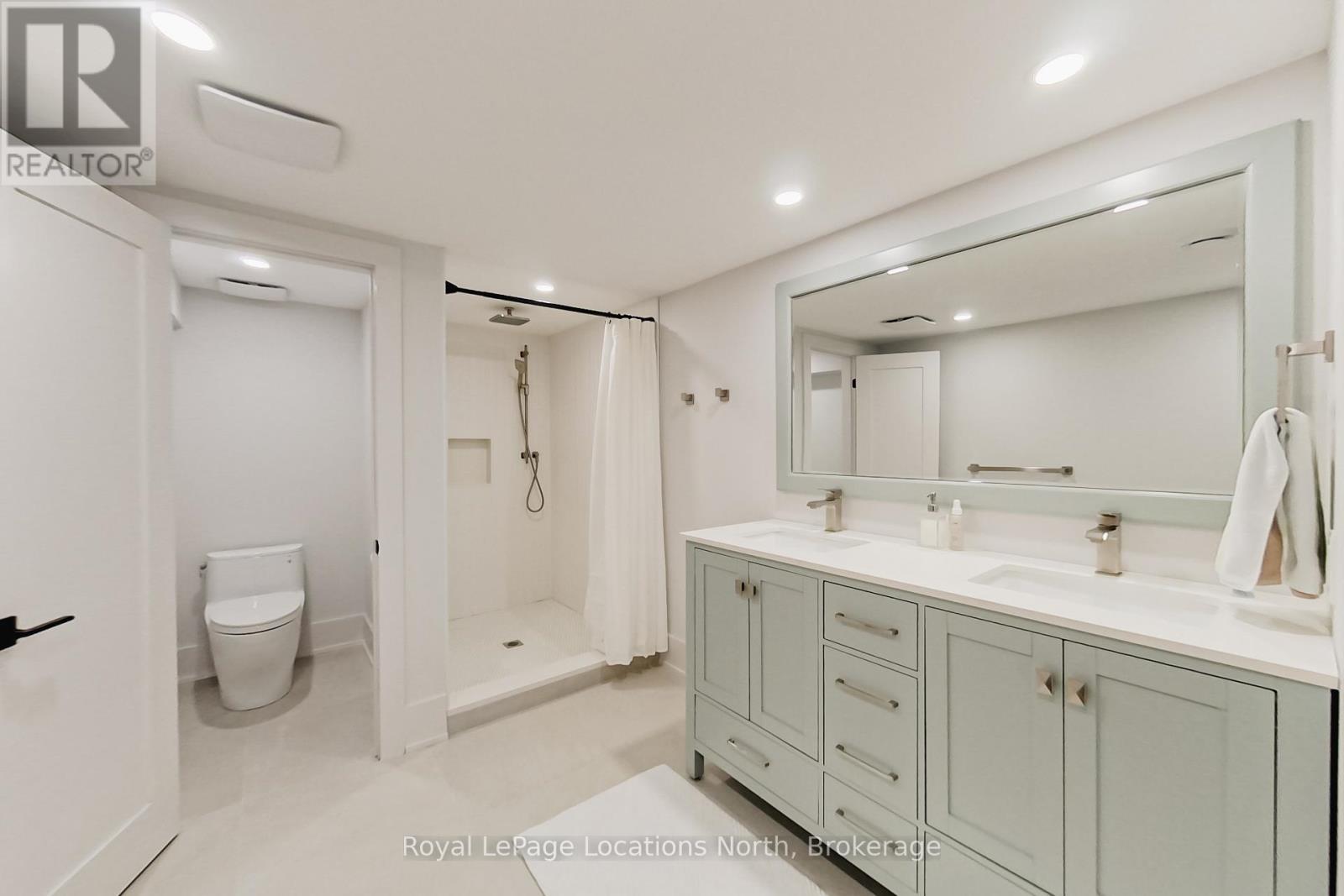 74 Arthur Street E Property Photo 33