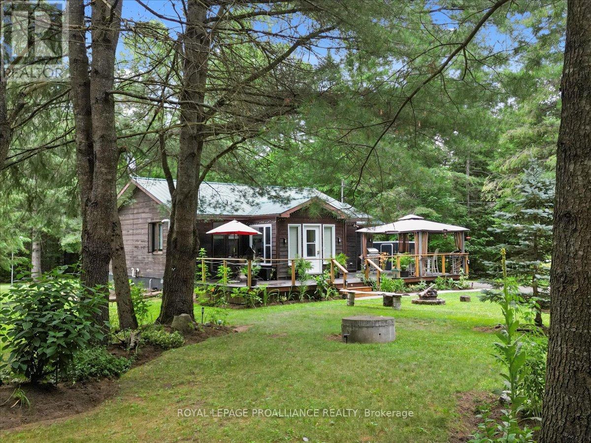 1151 Harlowe Road, R.r. #1 Property Photo 1
