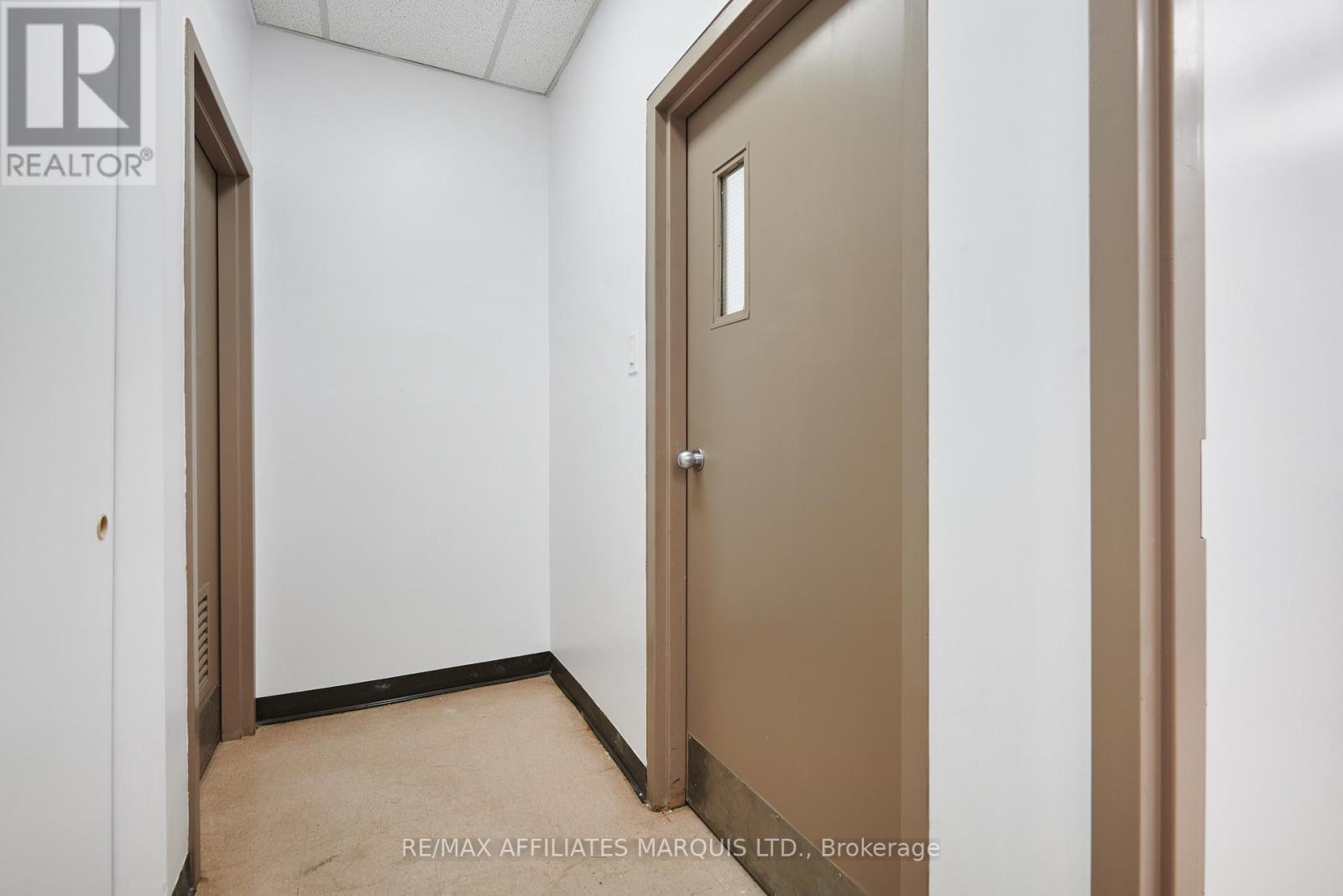 Office Unit 1 - 41 Second Street W Property Photo 3