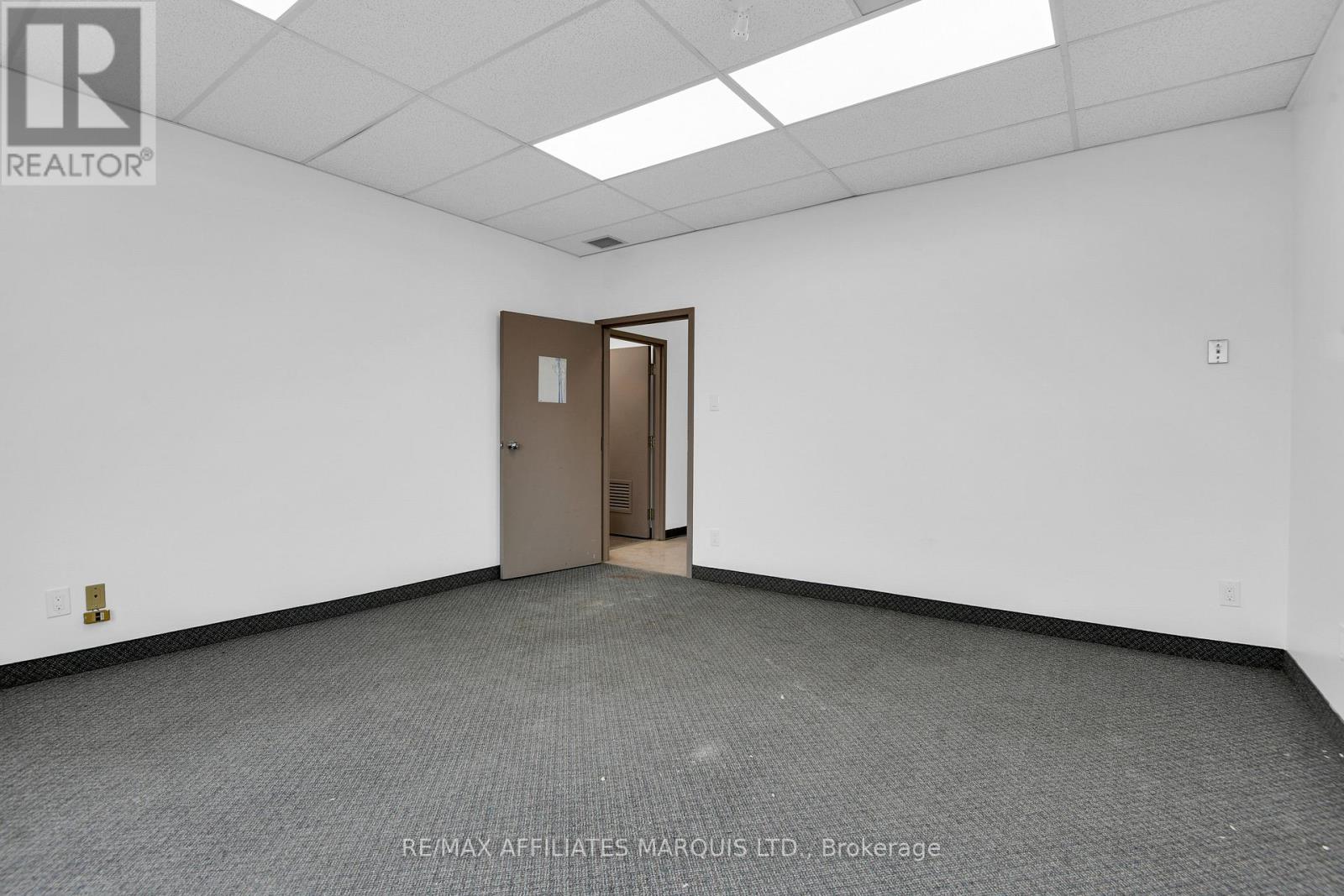Office Unit 1 - 41 Second Street W Property Photo 9