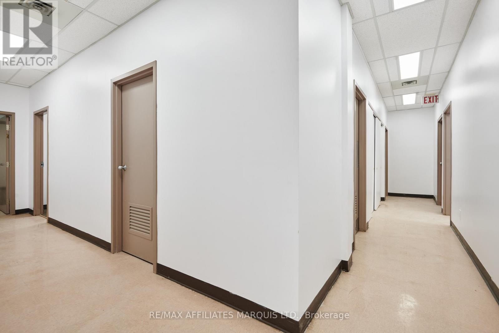 Office Unit 8 - 41 Second Street W Property Photo 6