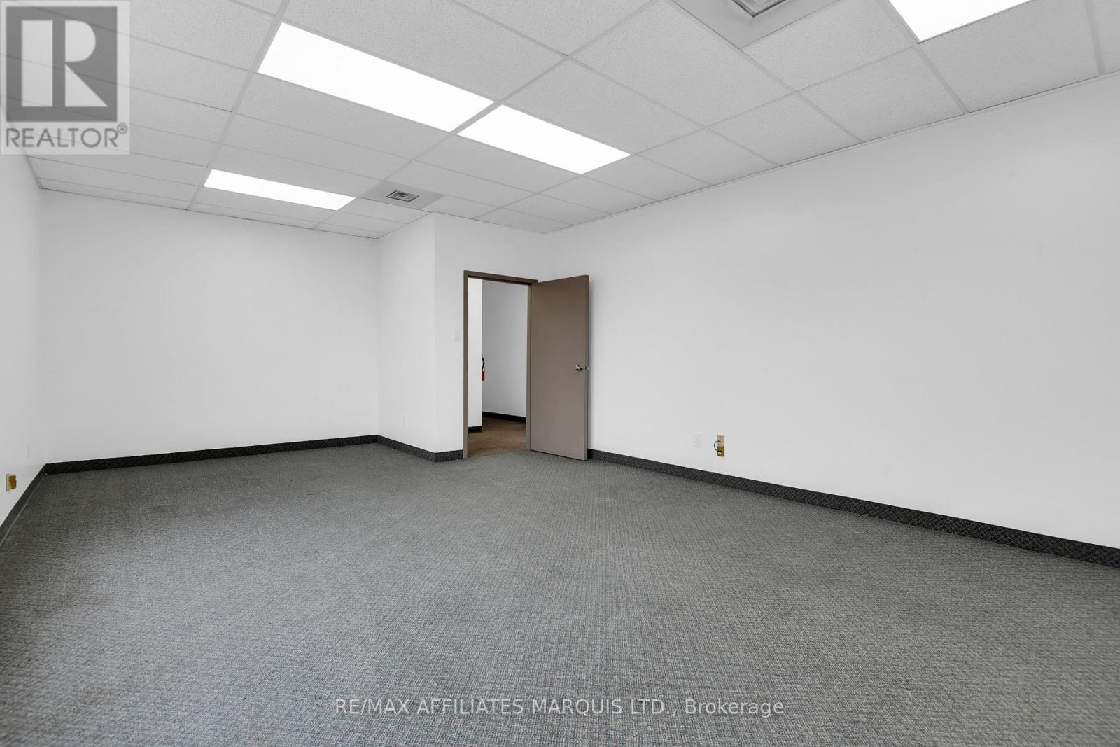 Office Unit 8 - 41 Second Street W Property Photo 12
