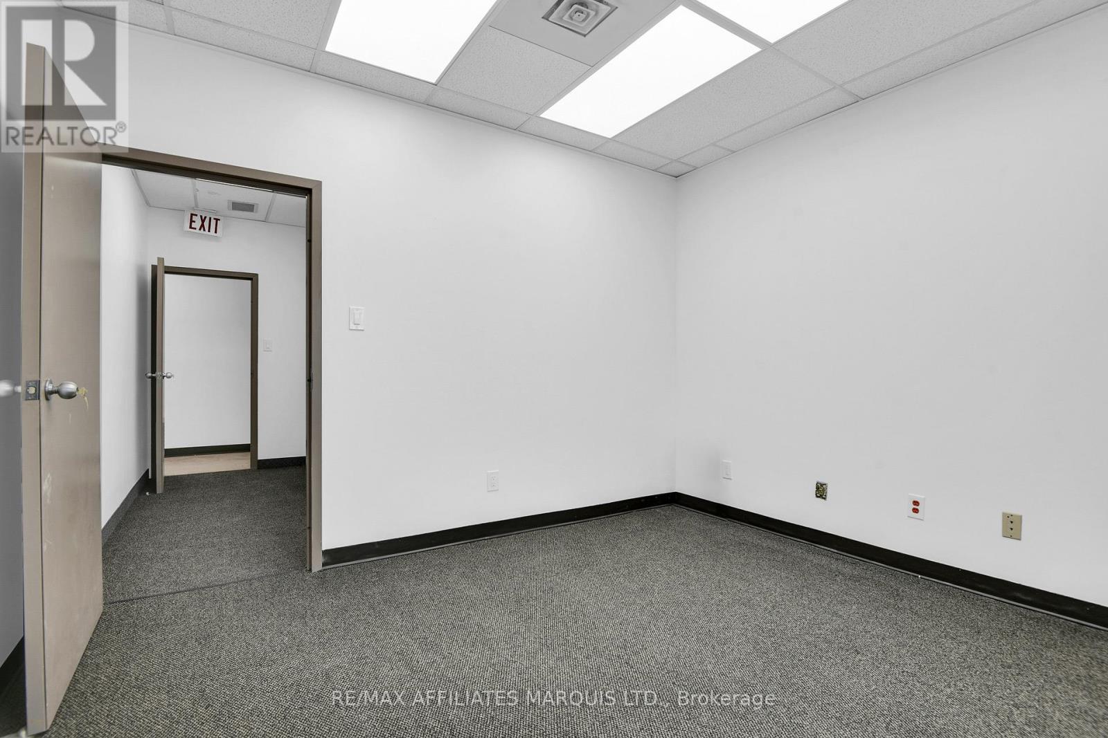 Office Unit 8 - 41 Second Street W Property Photo 15