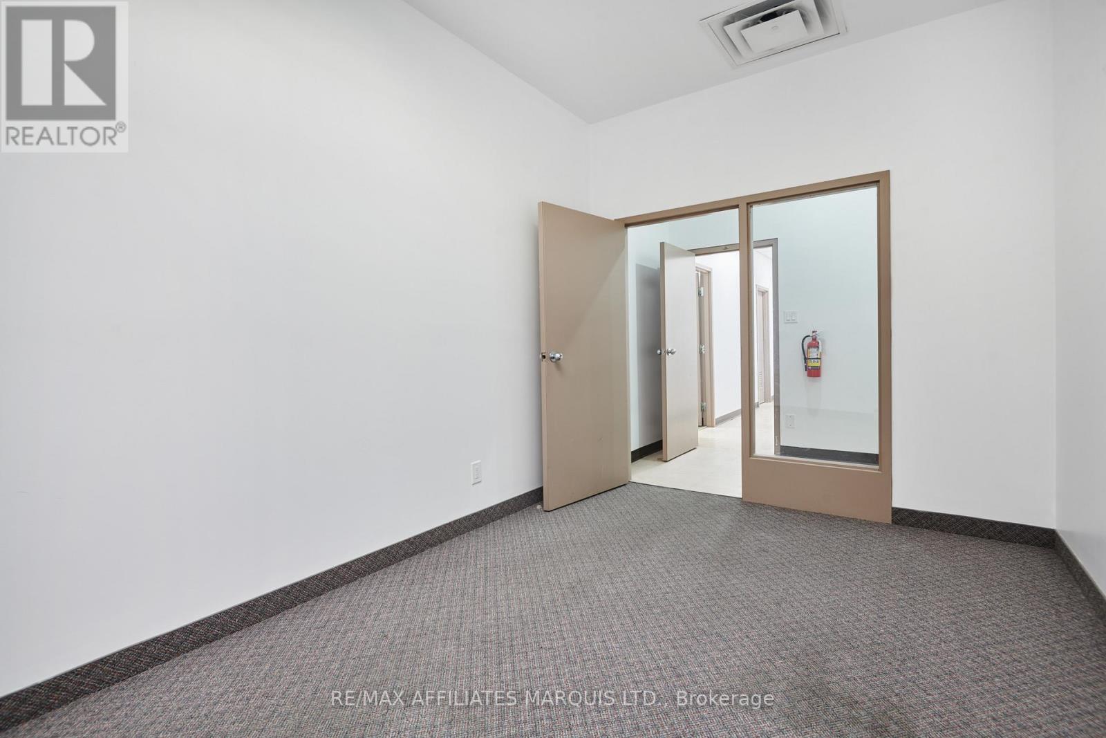 Office Unit 8 - 41 Second Street W Property Photo 23