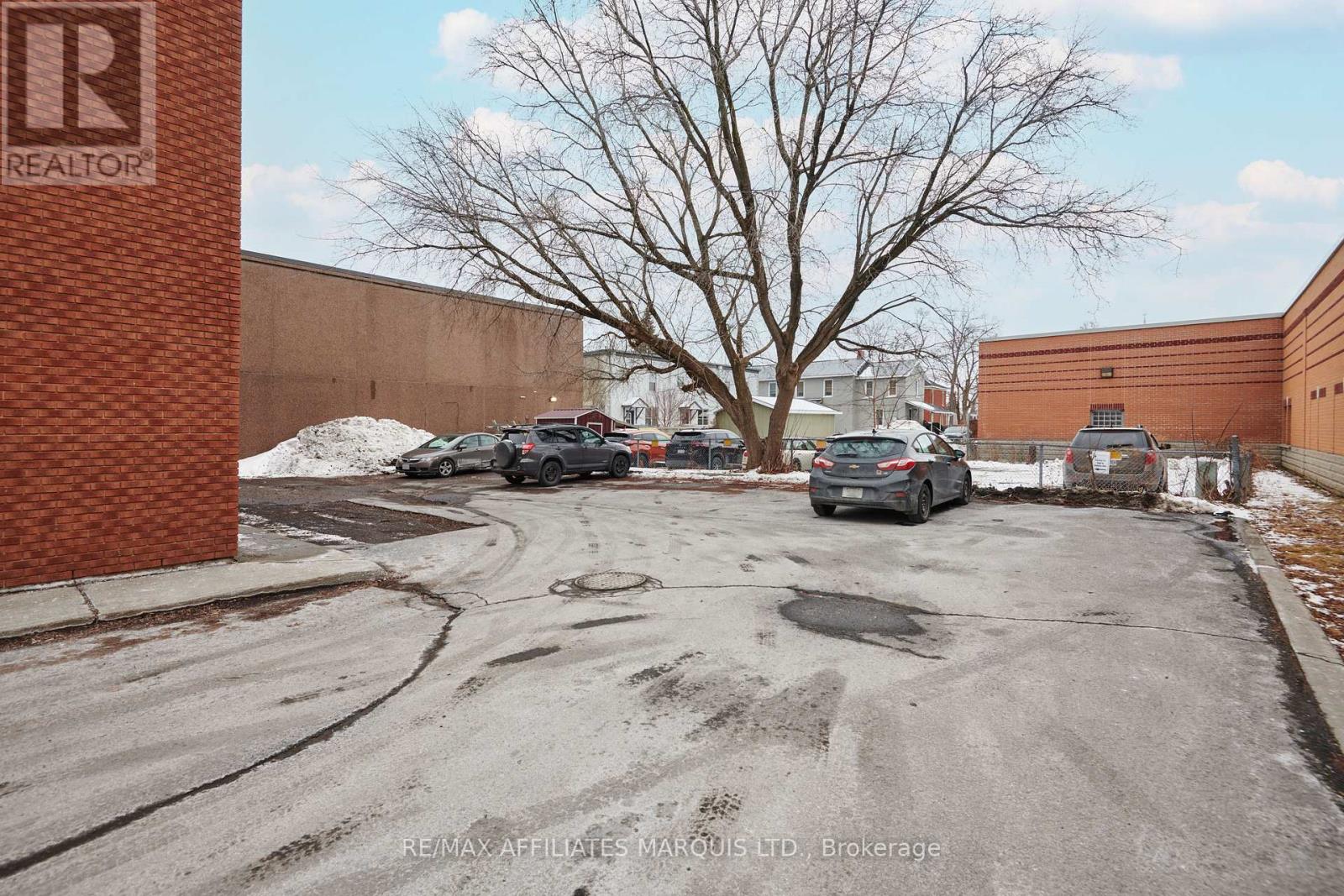 Office Unit 8 - 41 Second Street W Property Photo 34