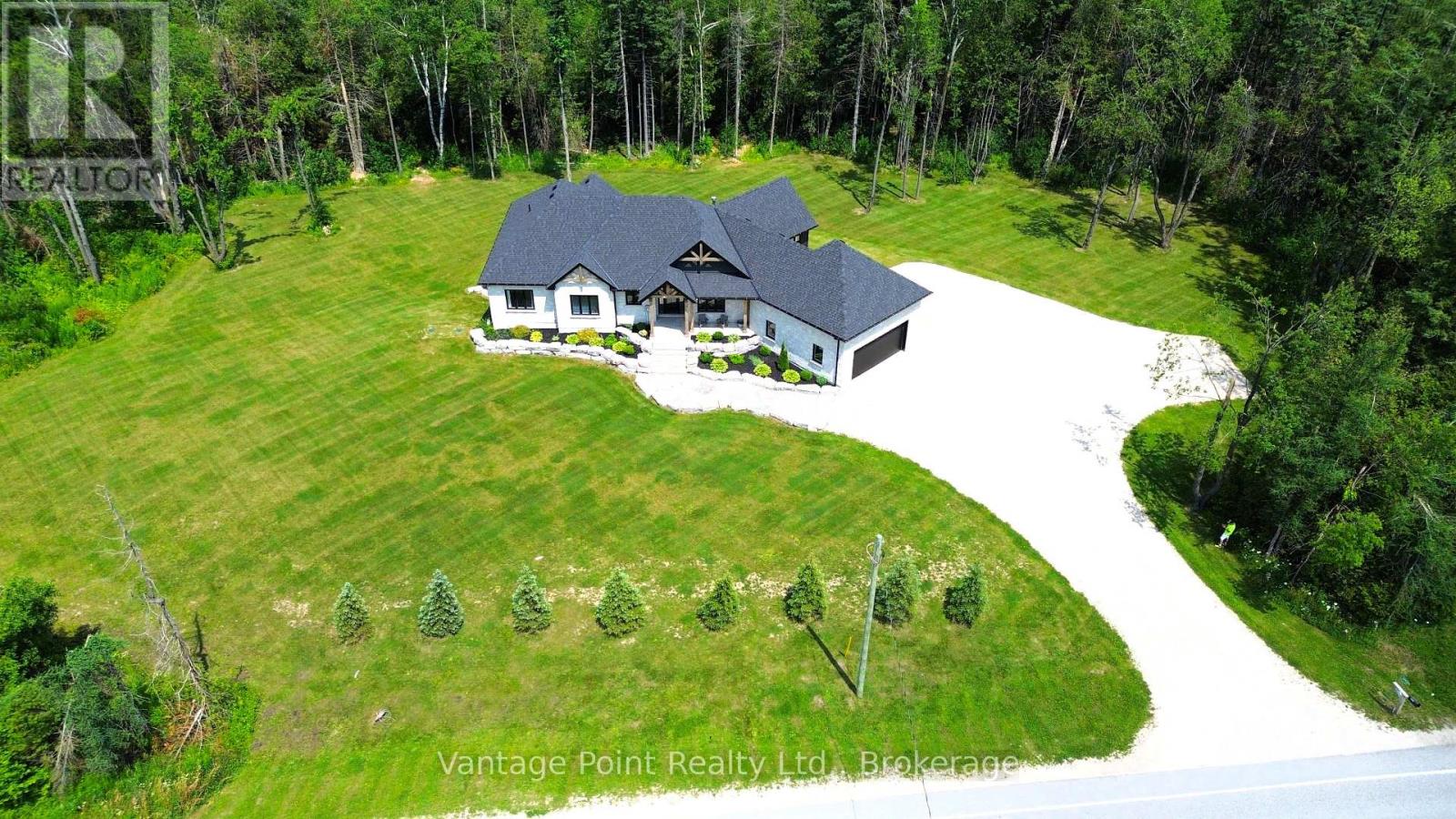 249311 Grey 9 Road Property Photo 1