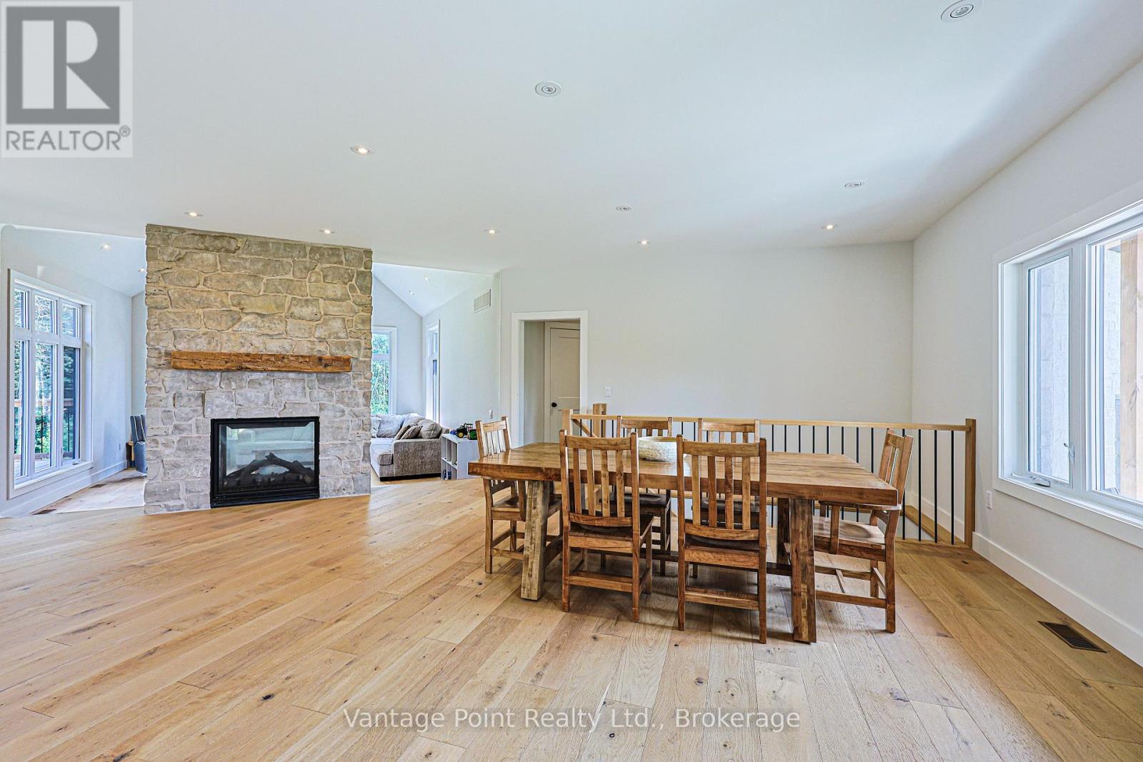 249311 Grey 9 Road Property Photo 14