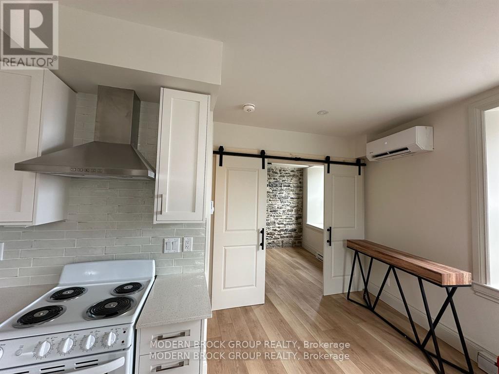 102 - 5 Clothier Street W Property Photo 3