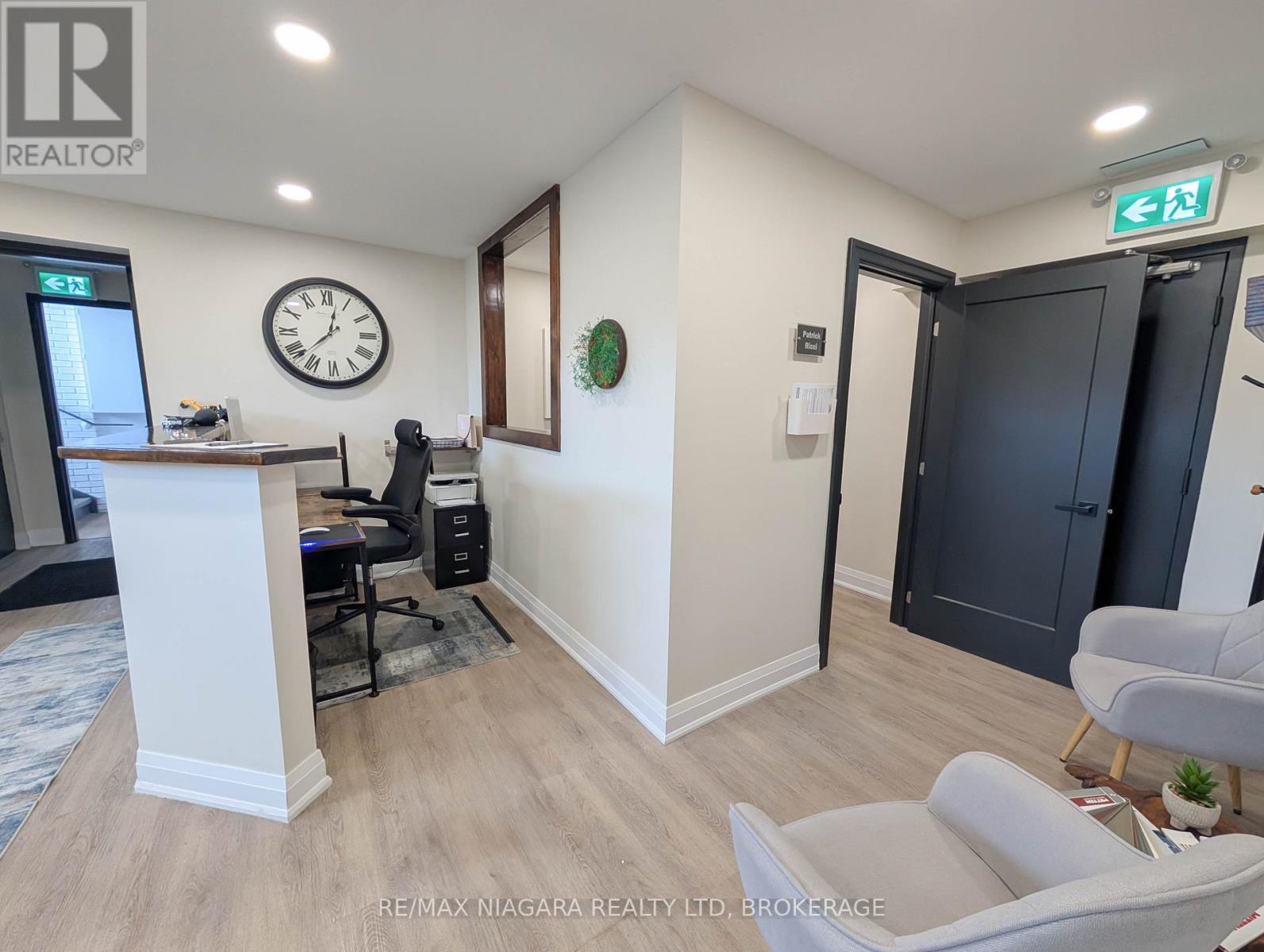 Lower - 174 Eastchester Avenue Property Photo 10