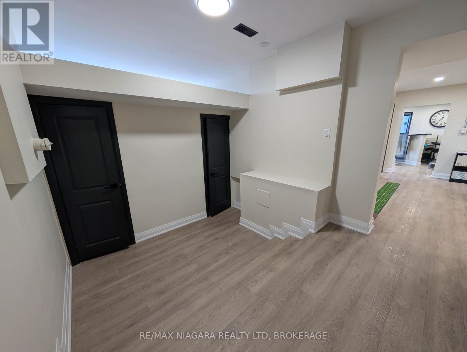 Lower - 174 Eastchester Avenue Property Photo 23