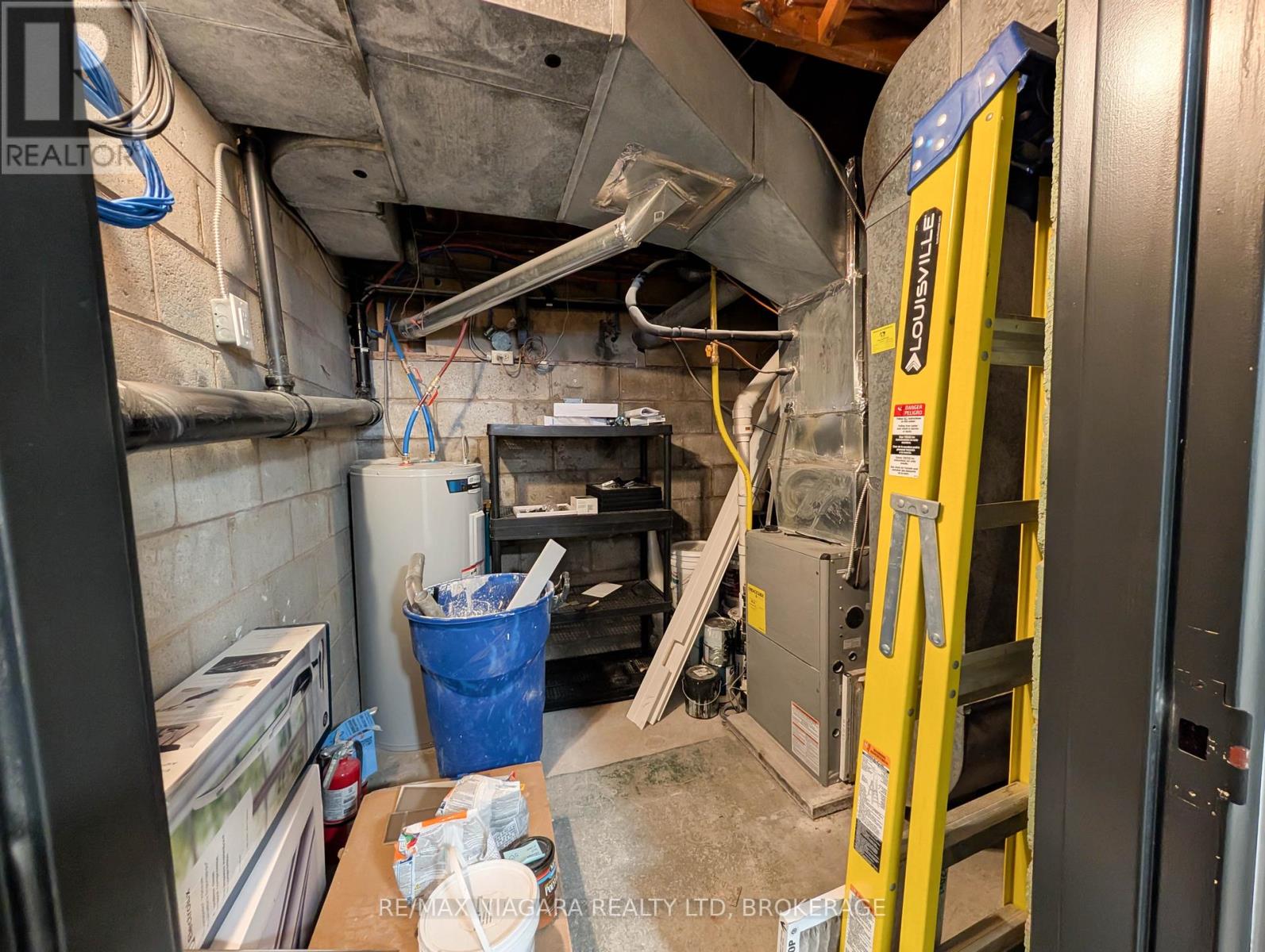 Lower - 174 Eastchester Avenue Property Photo 26