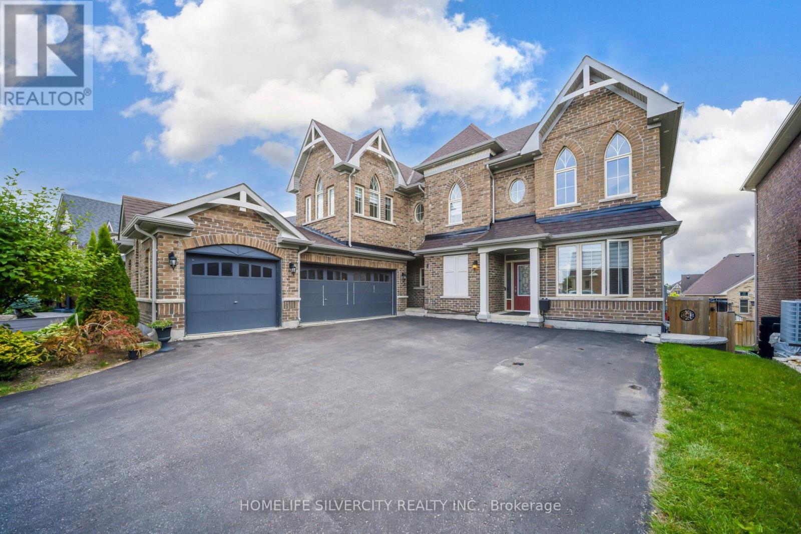 8 Mitchell Crescent Property Photo 1