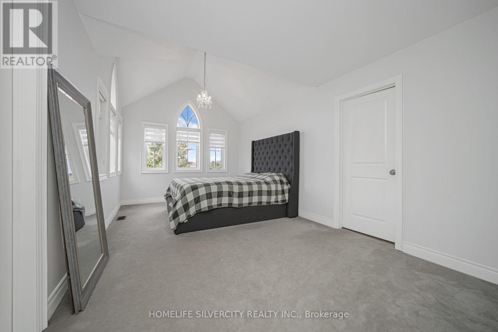 8 Mitchell Crescent Property Photo 27