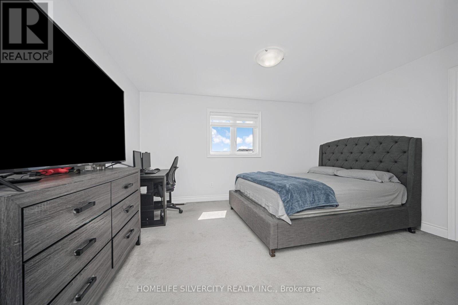 8 Mitchell Crescent Property Photo 30