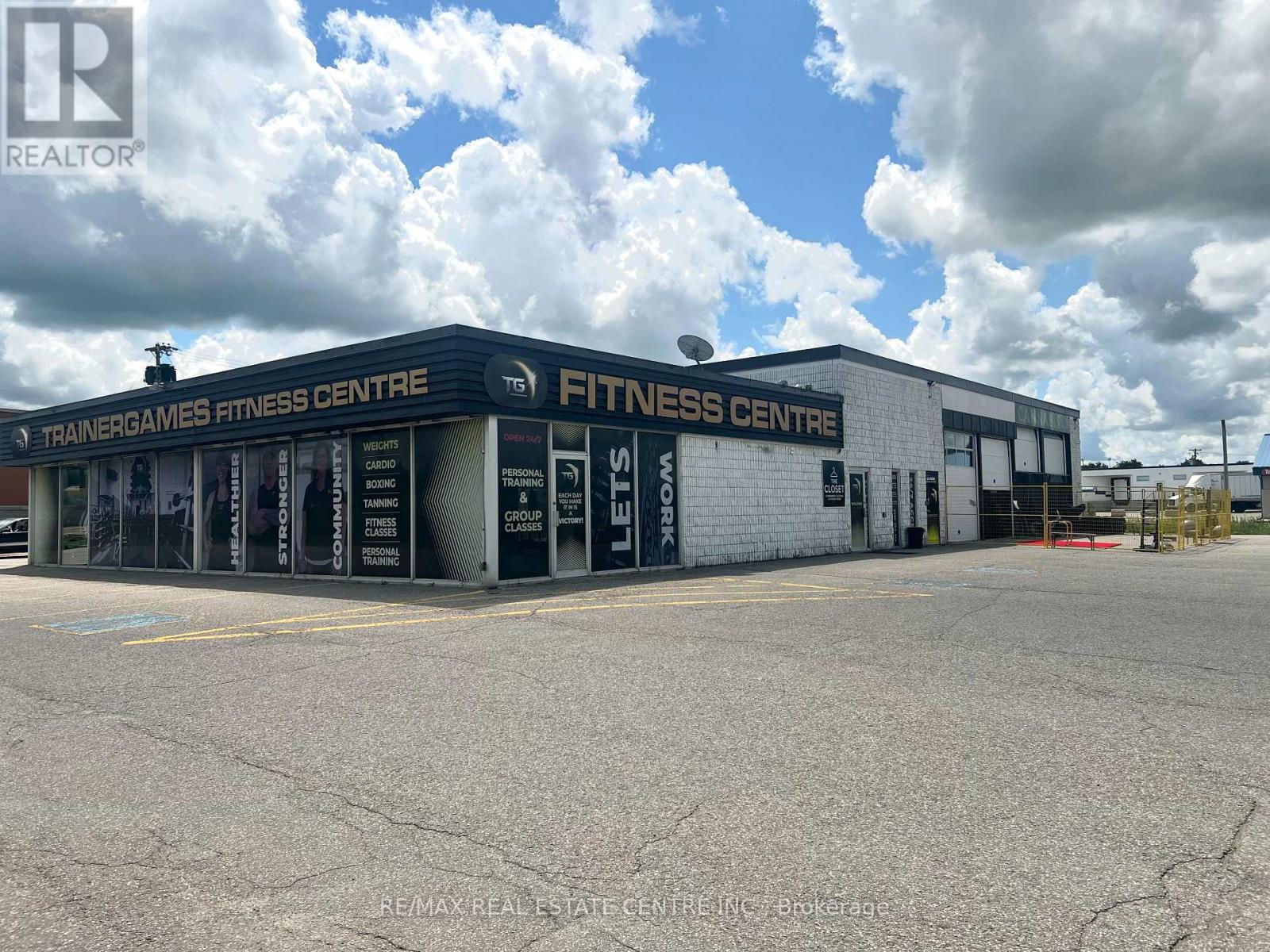 735 Industrial Road Property Photo 1