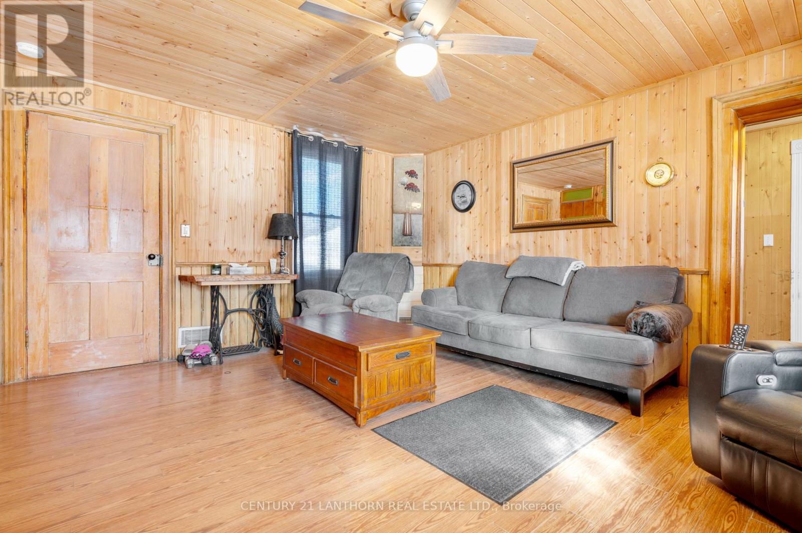 521 Fuller Road Property Photo 6